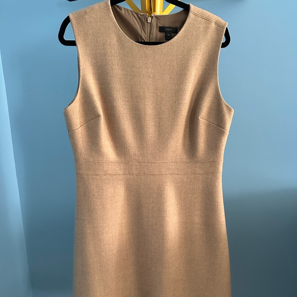 Knee length dress, size 16 - Picture 1 of 3